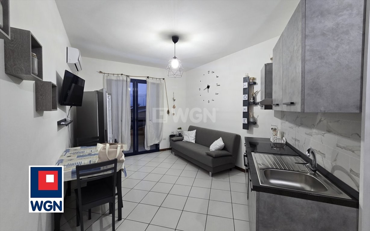 Mieszkanie trzypokojowe na sprzedaż Włochy, Lu Bagnu, LU BAGNU  64m2 Foto 1