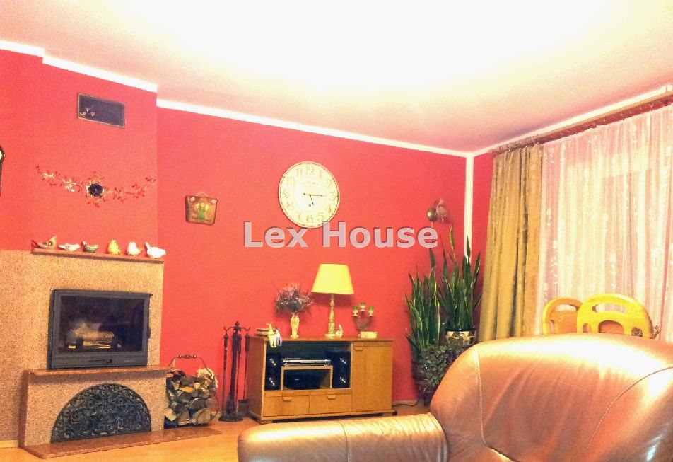 Dom wolnostojący 330 m2 z osobnymi wejściami i poddaszem do adaptacji Trzebież  330m2 Foto 1