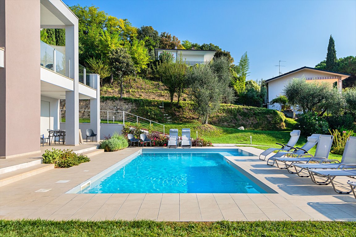 Dom na sprzedaż Włochy, Padenghe sul Garda  280m2 Foto 1