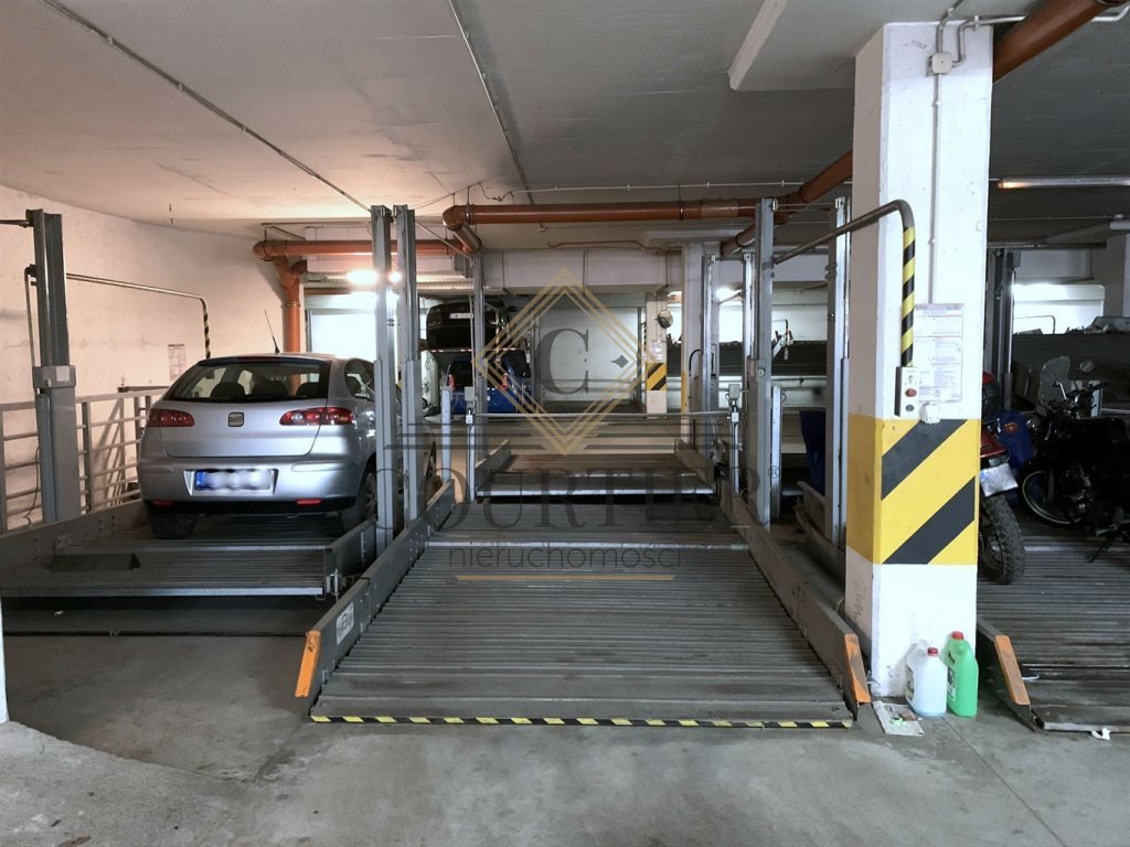Garaż na wynajem Wrocław, Śródmieście, Strzegomska 10m2 Foto 1 Garaż na wynajem Wrocław, Śródmieście, Strzegomska 10m2 Foto 1
