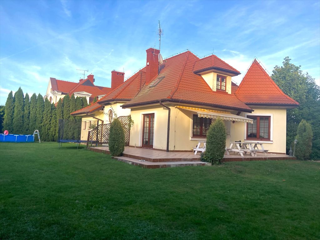 Na wynajem przestronny dom z ogrodem i altaną w Piasecznie Piaseczno, Piaseczno, Józefosław  240m2 Foto 1