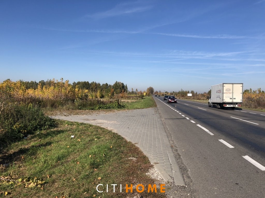 Działka inwestycyjna 8 958 m² pod magazyny i przemysł Ostrówiec  8 958m2 Foto 1