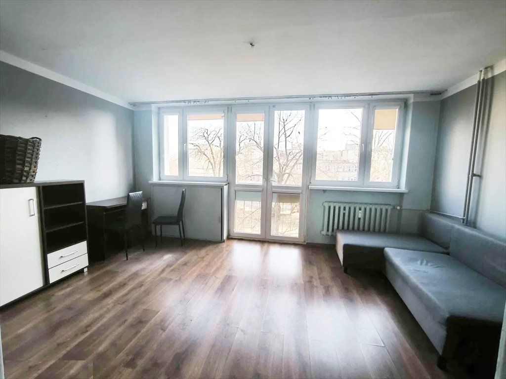 28m² w Krzykach z windą i piwnicą — idealne pod inwestycję! Wrocław, Krzyki, Jastrzębia  28m2 Foto 1