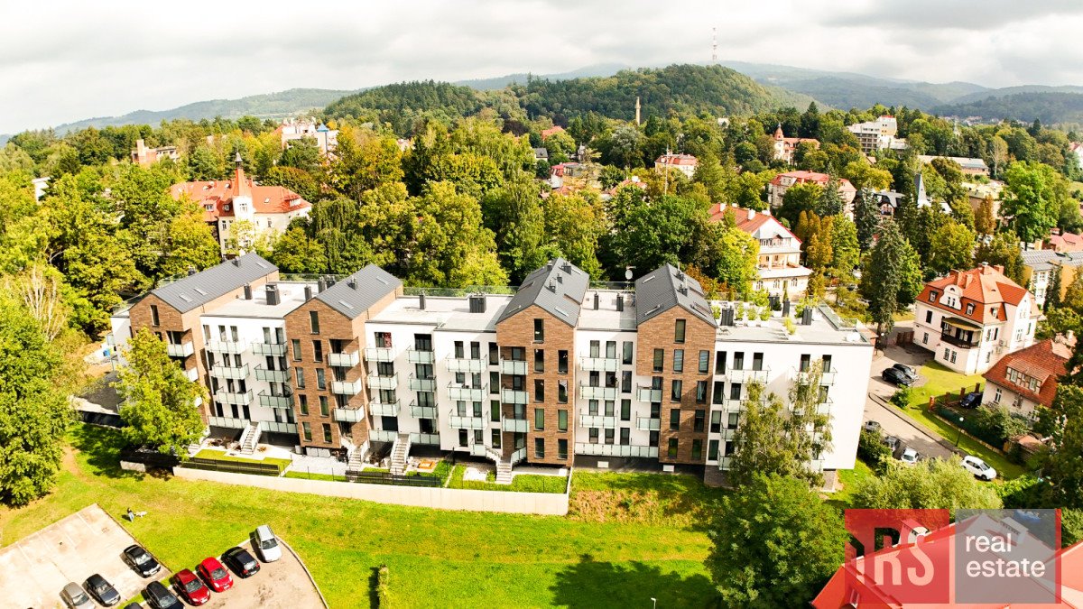 Przestronne 3-pokojowe mieszkanie z tarasem (92,81 m²) w Kudowie Kudowa-Zdrój, Zesłańców Sybiru  93m2 Foto 1