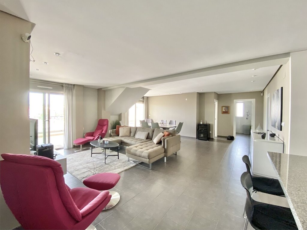 Na sprzedaż przestronne mieszkanie 128 m² z tarasem i widokiem na morze Hiszpania, Villamartin, Costa Blanca  128m2 Foto 1