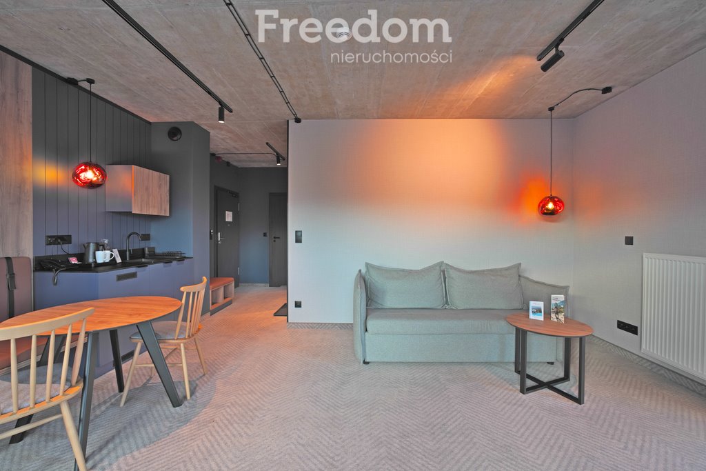 Mieszkanie dwupokojowe na sprzedaż Szklarska Poręba, Dolna  44m2 Foto 1