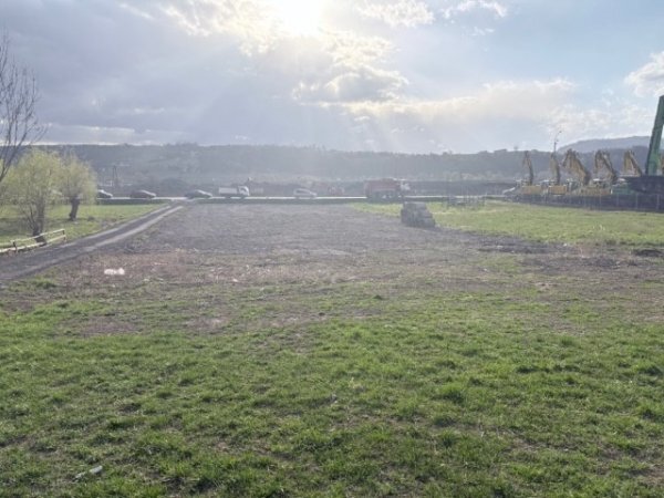 Działka pod usługi komercyjne przy drodze nr 75 w Chełmcu Nowy Sącz, Chełmiec  2 800m2 Foto 1