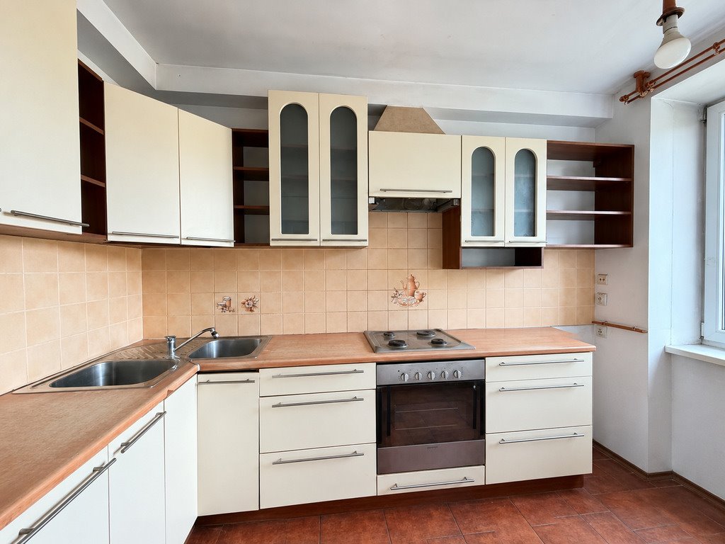 Mieszkanie 54,5 m² do remontu, 3 pokoje - polecam Tarnów, Romualda Traugutta  55m2 Foto 1