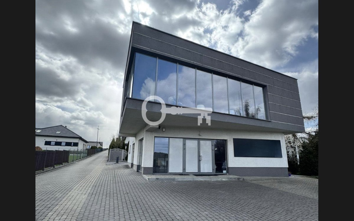 Nowoczesny biurowiec z widokiem na jezioro, własny parking Chrzanów, Chrzanowska  200m2 Foto 1