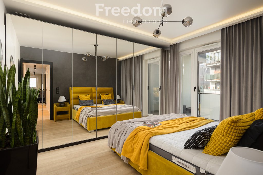 Mieszkanie czteropokojowe  na sprzedaż Ząbki, Christiana Andersena  84m2 Foto 1