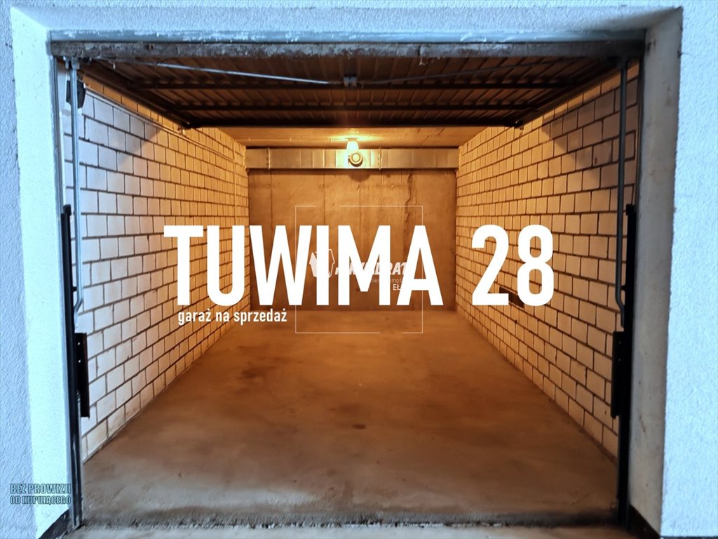 Garaż 16,9 m² z automatyczną bramą w Ełku, Tuwima Ełk, Osiedle Tuwima, Juliana Tuwima  17m2 Foto 1