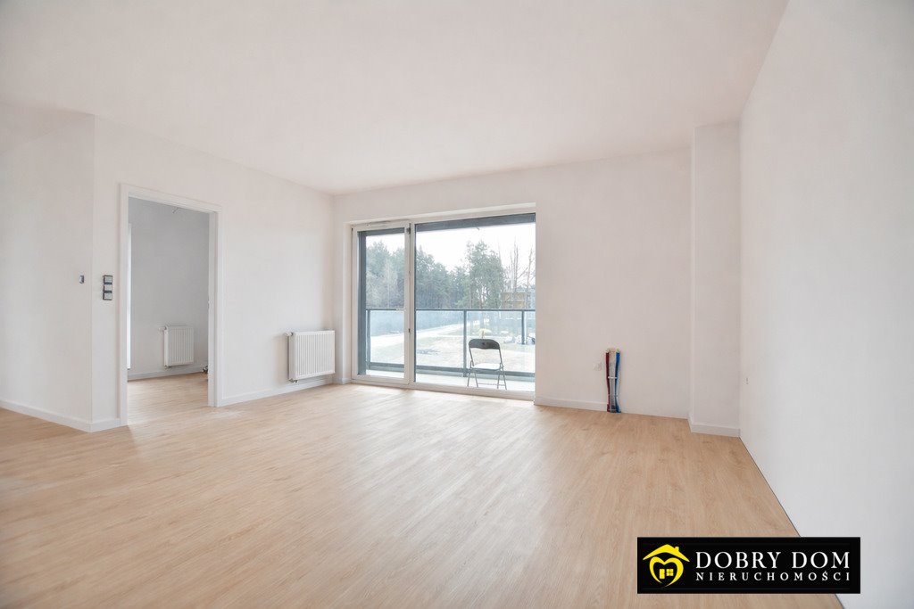 Nowoczesne 2-pokojowe mieszkanie z dużym balkonem i komórką Porosły  43m2 Foto 1
