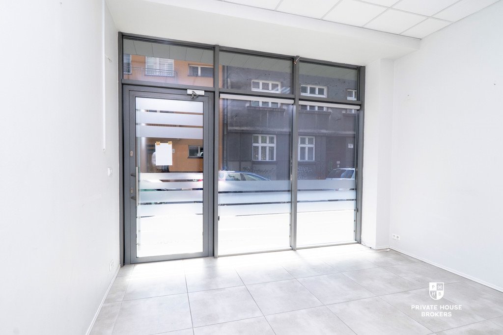 Lokal użytkowy na wynajem Kraków, Podgórze, Nadwiślańska  51m2 Foto 1