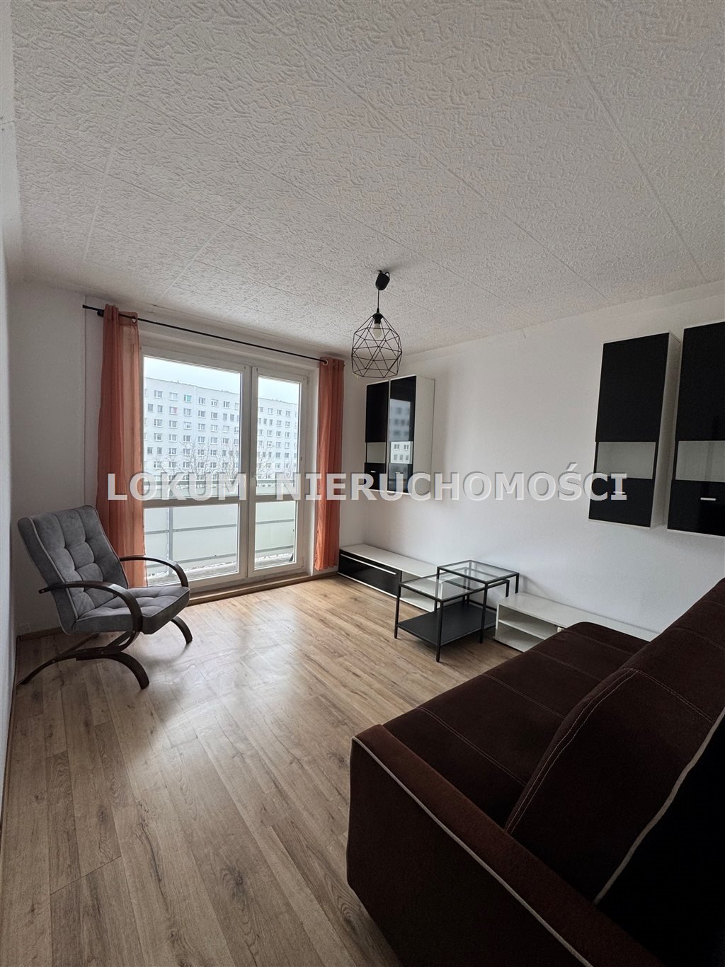 Kawalerka z balkonem, widokiem i windą w centrum Jastrzębia Jastrzębie-Zdrój, Centrum, Wielkopolska  35m2 Foto 1