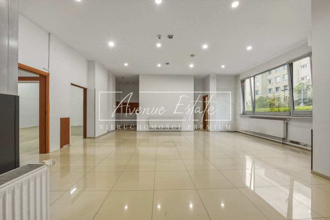 Polecam lokal usługowy 212 m² z witrynami i wysoką przestrzenią Warszawa, Wilanów, Marconich  213m2 Foto 1