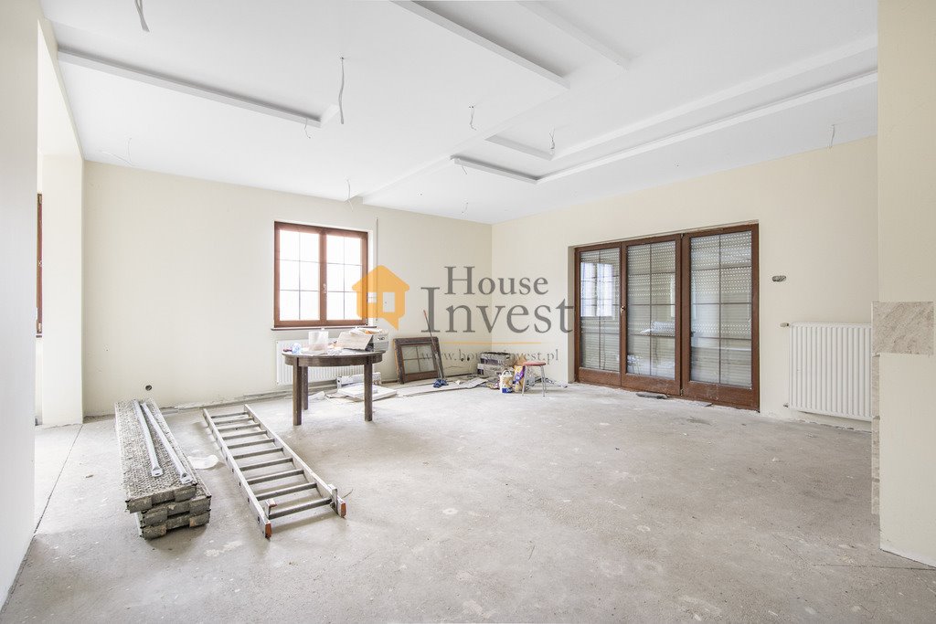 Nowoczesny dom 298 m² z garażem i tarasem w Kunicach Legnica, pl. Hugo Kołłątaja  298m2 Foto 1