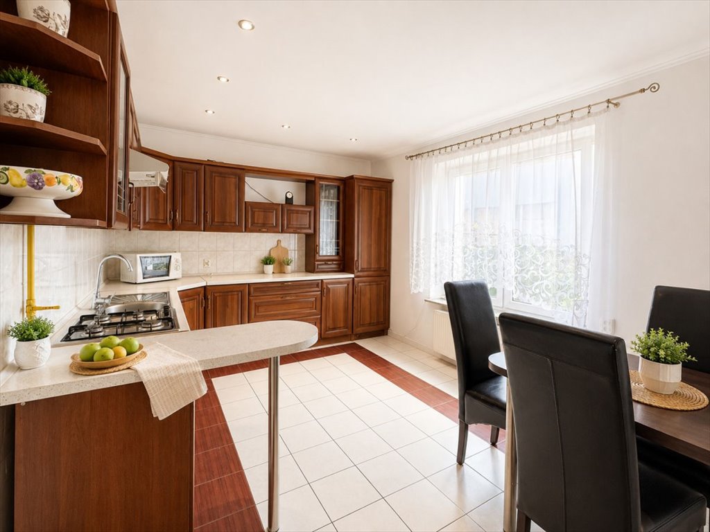 Sprzedam dom 214 m² z ogrodem w spokojnych Markach Marki  214m2 Foto 1