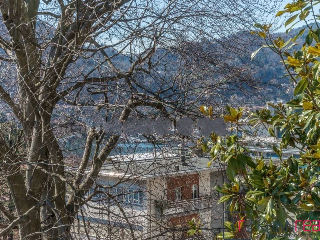 Mieszkanie dwupokojowe na sprzedaż Włochy, Como  126m2 Foto 1