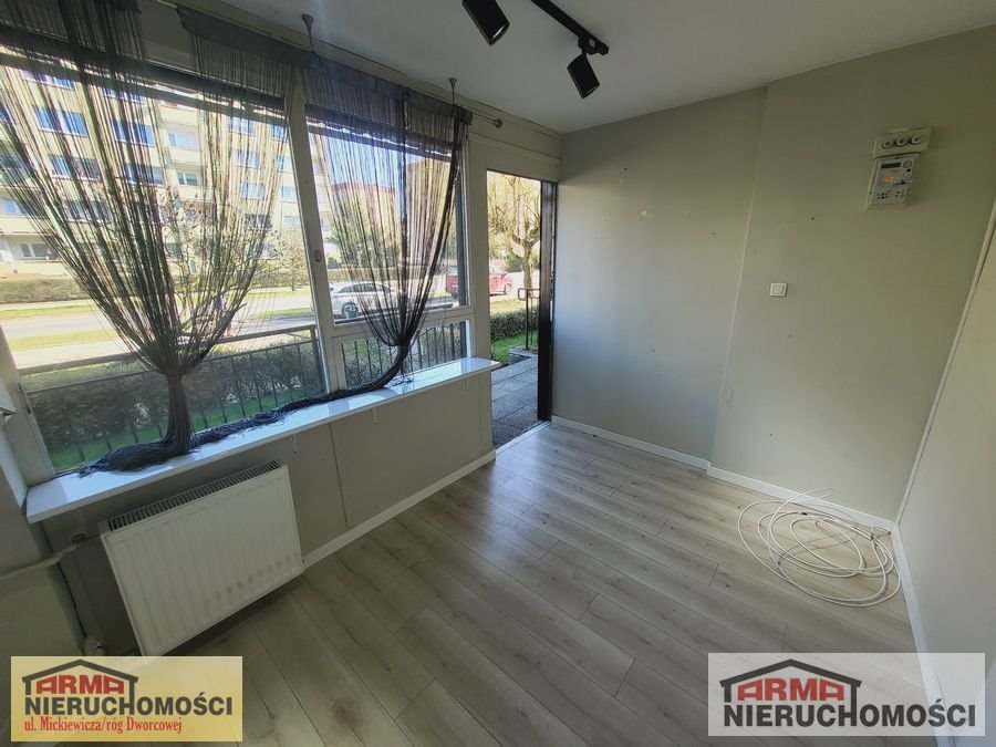 Lokal użytkowy 12 m² z witryną - idealny na biuro lub gabinet Stargard, OS. CHOPINA, Czeska  12m2 Foto 1