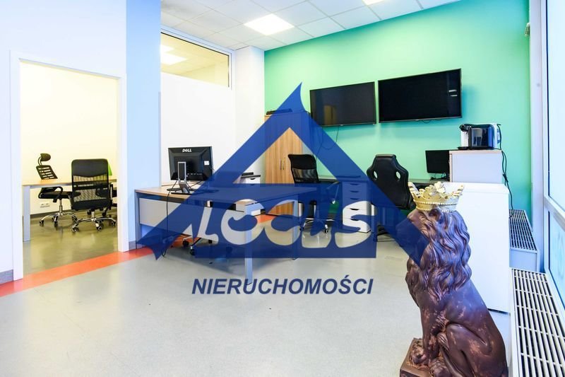 Lokal usługowy 145 m² z parkingiem (Mokotów): Warszawa Mokotów