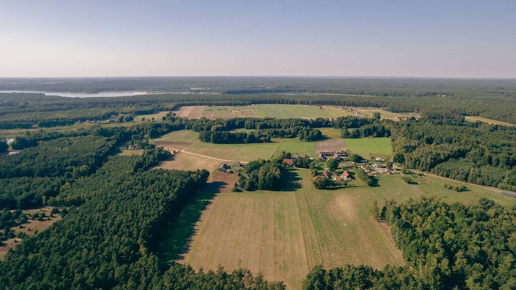 Ekskluzywne działki pod zabudowę w Skrzynce – las, jezioro, media Skrzynka  920m2 Foto 1