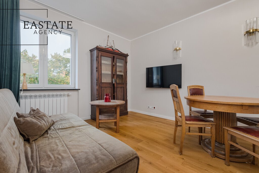 Urokliwe 3-pokojowe mieszkanie z dużymi oknami i wysokimi sufitami Gdynia, Wzgórze Św. Maksymiliana, bp. Dominika  48m2 Foto 1