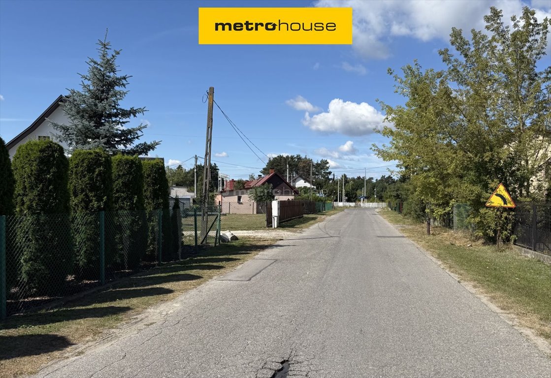 Działka budowlana 1572 m² w spokojnej okolicy z mediami Kolonia Lesiów  1 572m2 Foto 1