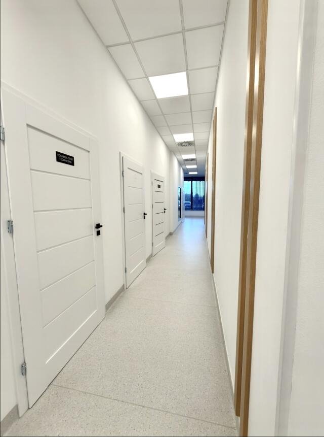 Lokal użytkowy na wynajem Opole  98m2 Foto 1