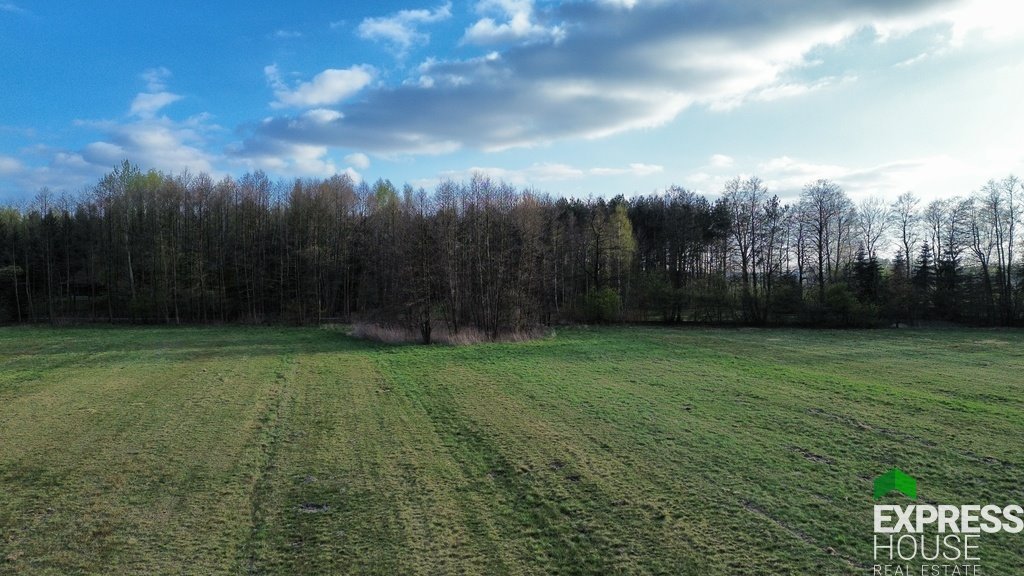 Działka pod dom jednorodzinny, media, udział w drodze Celinów, Różana  1 566m2 Foto 1