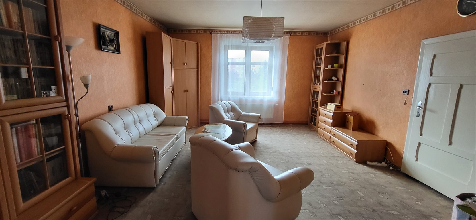 Przestronne 103 m² z potencjałem, piwnice i strych Krotoszyn, Sowińskiego 2/22  103m2 Foto 1