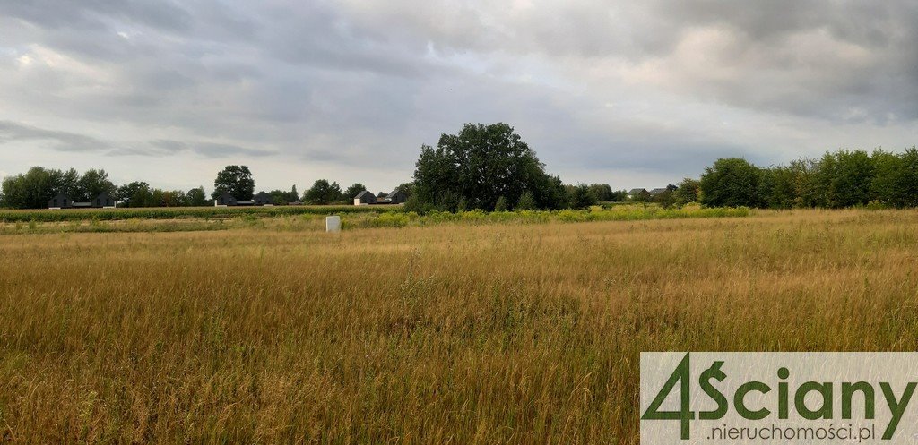 Działka budowlana na sprzedaż Chrzanów Mały  1 977m2 Foto 1