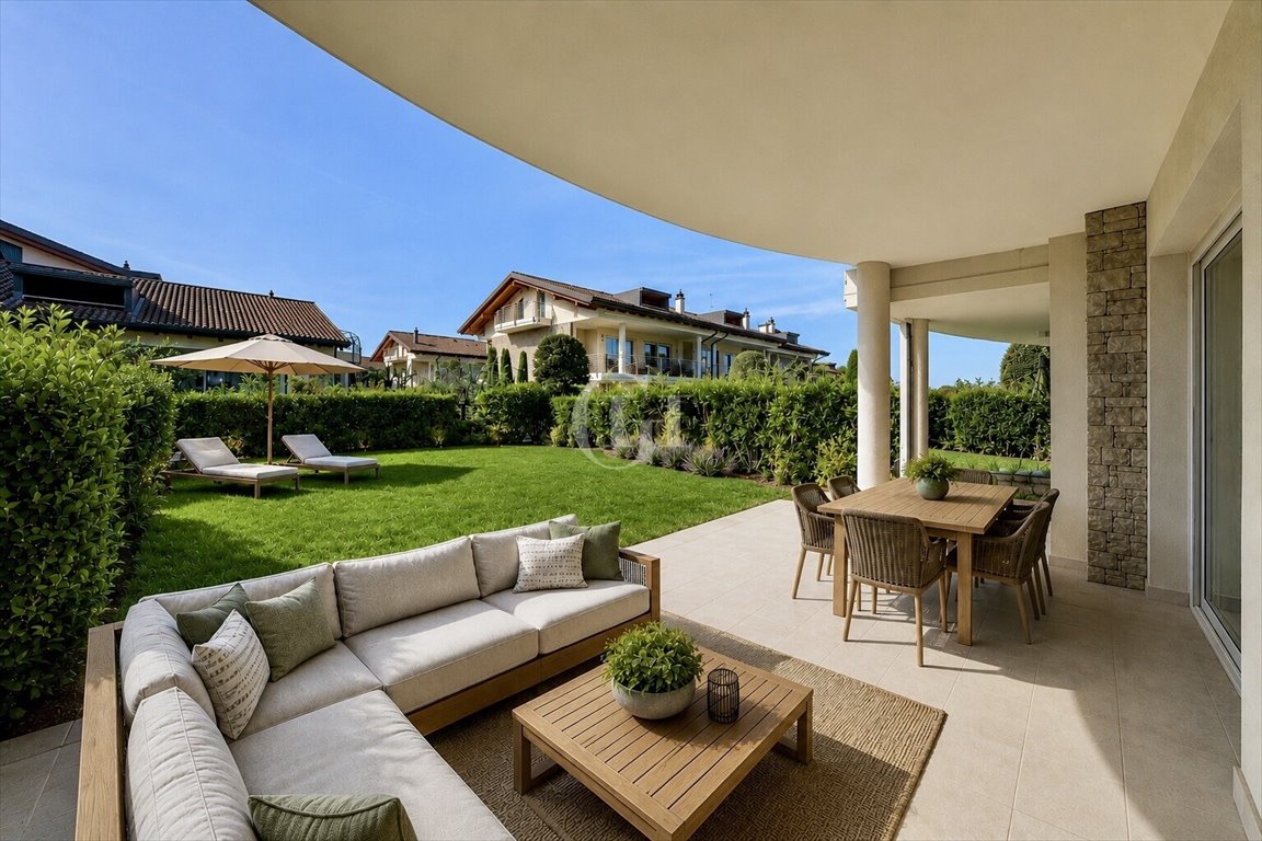 Polecam luksusowe 100 m² mieszkanie z panoramicznym widokiem w Sirmione Włochy, Sirmione  100m2 Foto 1