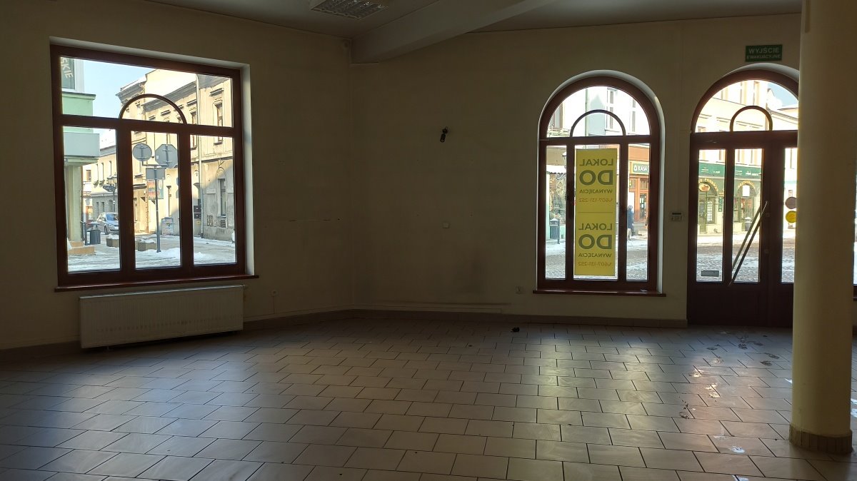 Lokal użytkowy na wynajem Skoczów, Skoczów, Rynek, 4  77m2 Foto 6