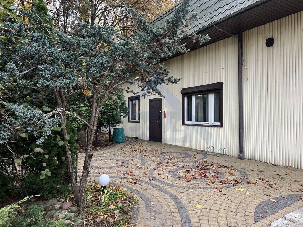 Biuro 110 m2 z wjazdem TIR, klimatyzacją i oddzielnym wejściem Kobyłka  110m2 Foto 1