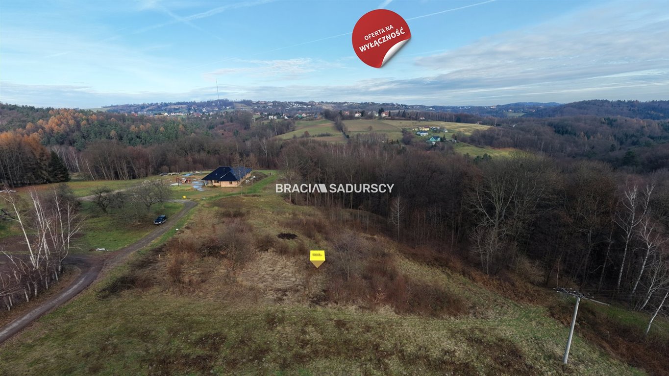 Działka 2700 m² w Jankówce – widokowa, z mediami, spokojna okolica Wieliczka, Jankówka  2 700m2 Foto 1