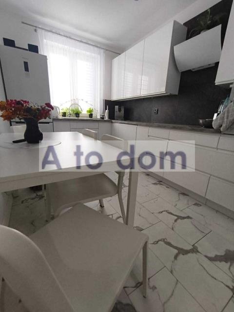 Mieszkanie trzypokojowe na sprzedaż Radzymin  70m2 Foto 1