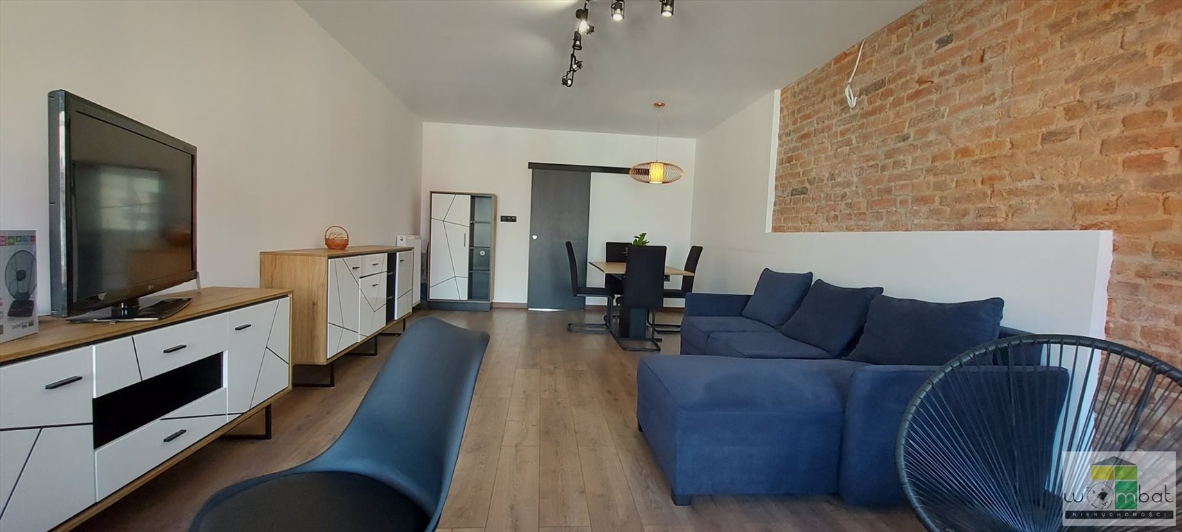 Urokliwe 63 m² loft z cegłą, widok na Rynek, parking Świdnica  63m2 Foto 1