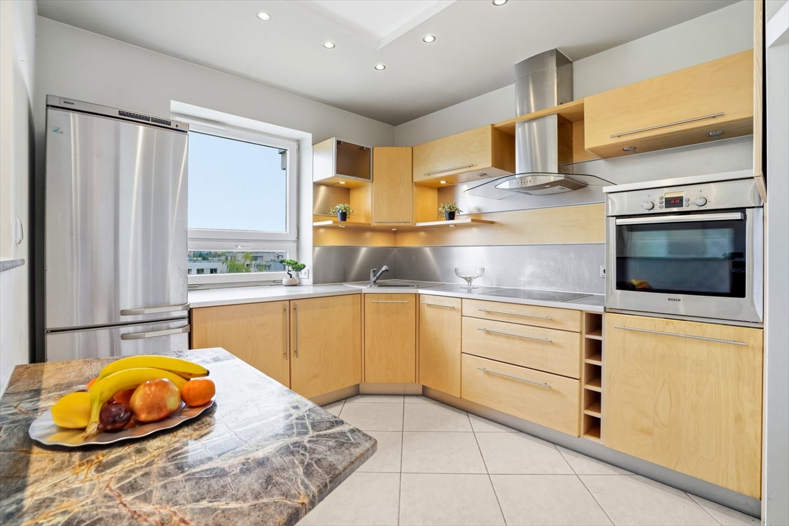 Nowoczesne 55 m² z balkonem i garażem w Warszawie. Warszawa, Wyględowska 8  55m2 Foto 1