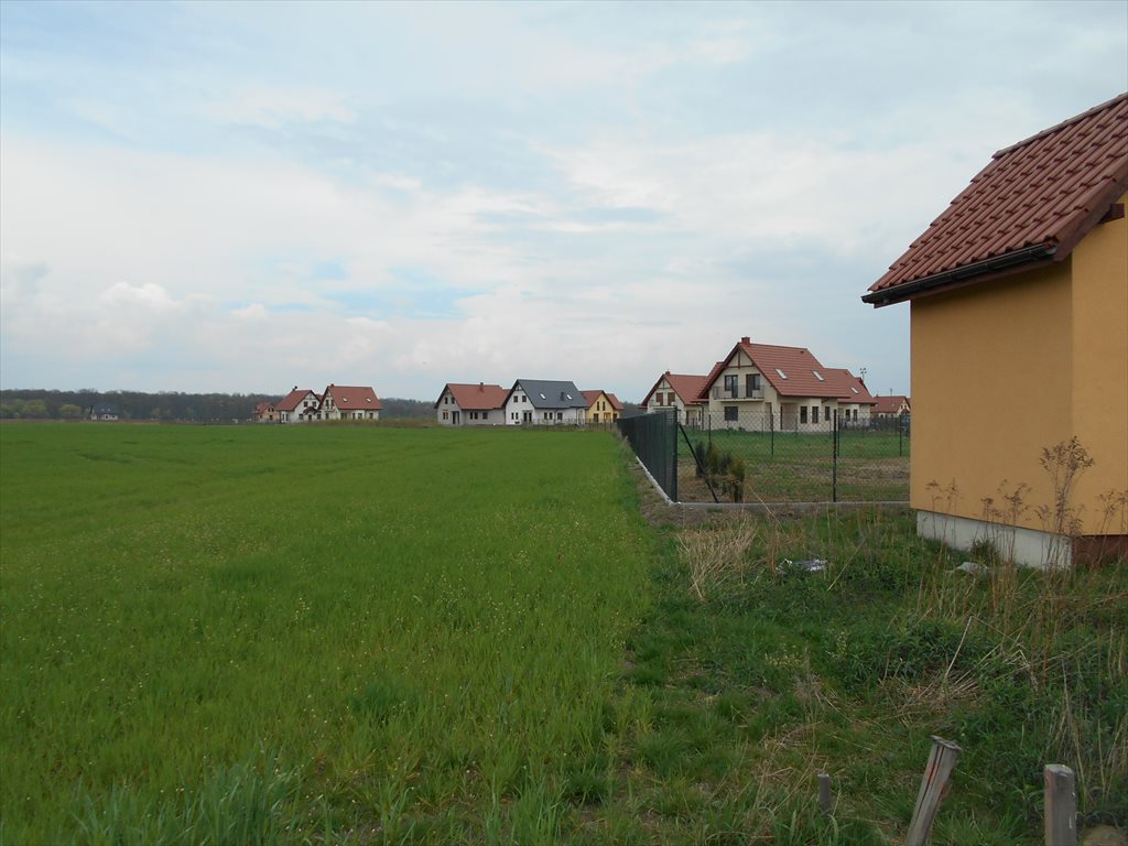 Do sprzedania działka 3 000 m² pod usługi i mieszkania Chrząstawa Wielka  3 000m2 Foto 1