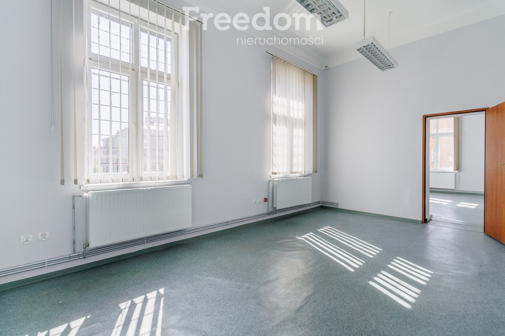 Lokal użytkowy na sprzedaż Tarnów, Kazimierza Brodzińskiego  120m2 Foto 1