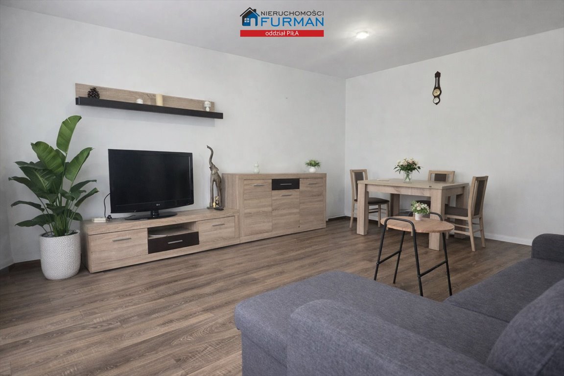 Uroczy dom 45 m² z garażem i niskimi kosztami. Piła, Podlasie  45m2 Foto 1