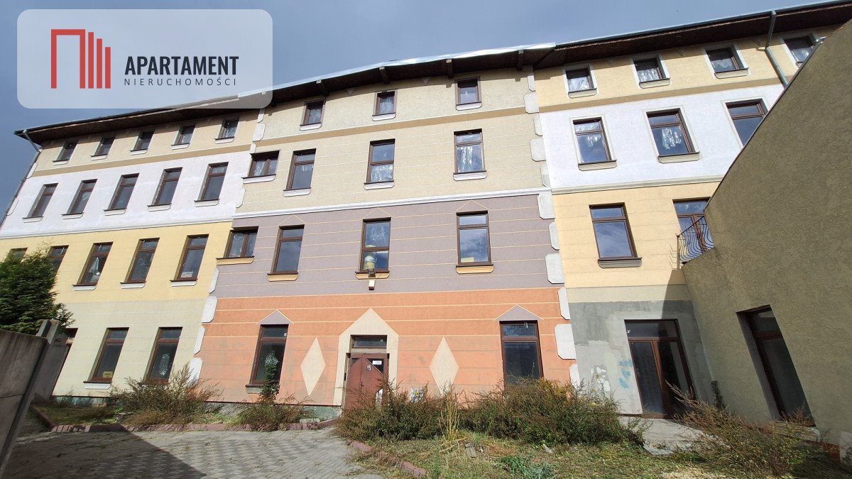Do sprzedania inwestycyjny teren 4000 m² z budynkiem 2000 m² w Chojnowie Chojnów  3 514m2 Foto 1