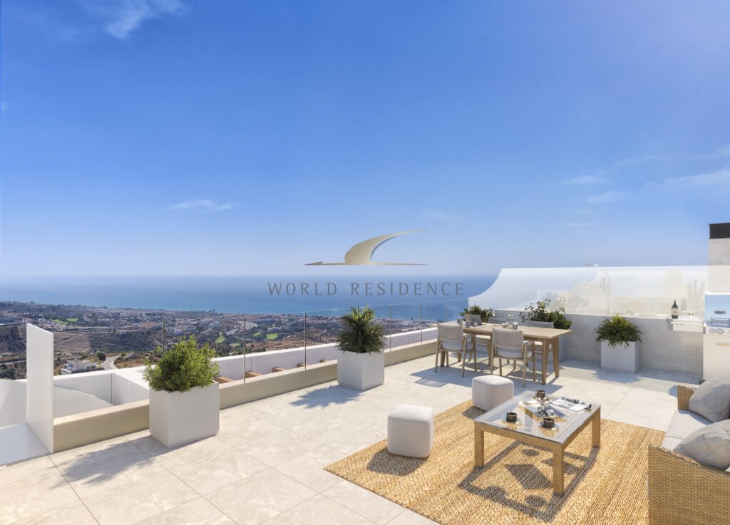 Panoramiczny widok na morze, basen i blisko plaży Hiszpania, Rincón De La Victoria  96m2 Foto 1