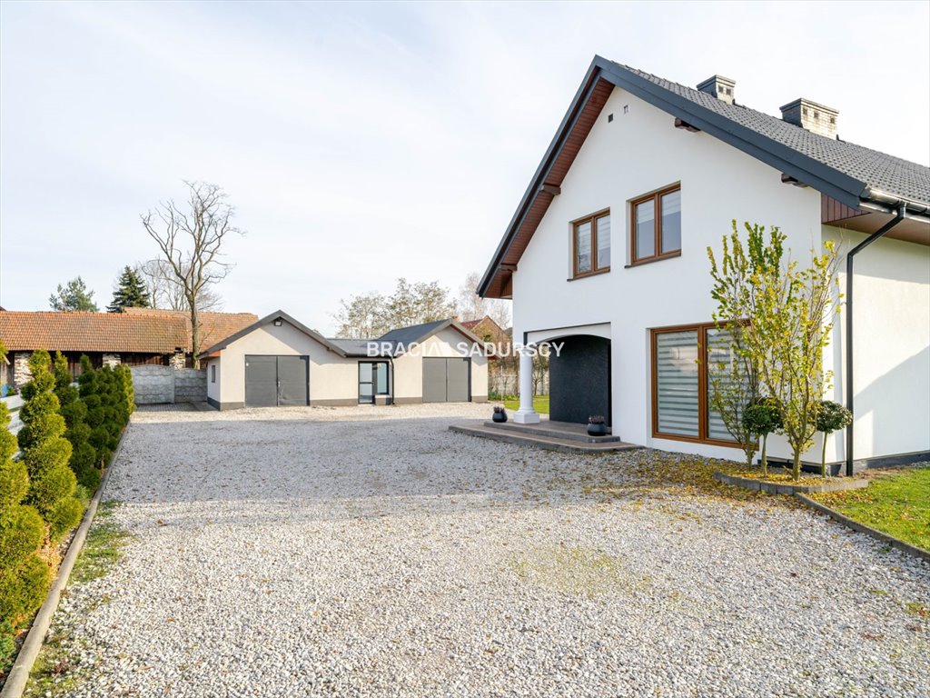 Sprzedam wolnostojący dom 138 m² na 18-arowej działce w Czernichowie Czernichów, Czernichów, Czernichów, Wadowicka  152m2 Foto 1