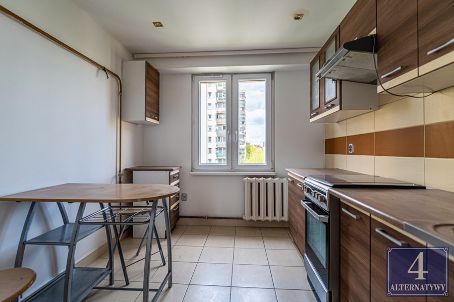 Przestronne 4-pokojowe mieszkanie z dużą loggią i pięknym widokiem Tarnów, Odległa  72m2 Foto 1