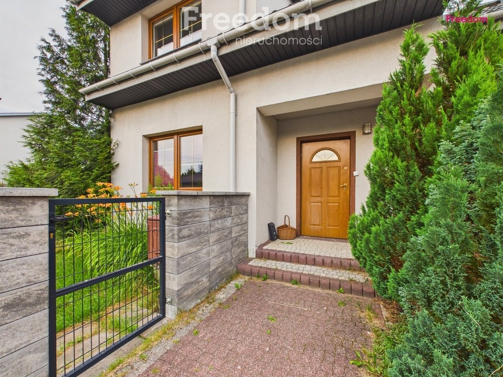 Komfortowy dom 152 m² z kominkiem, tarasem i garażem Radom, Marka Grechuty  152m2 Foto 1