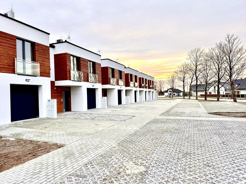 Sprzedam nowoczesny dom 129 m² z garażem i balkonem Głogów Małopolski, Wojska Polskiego  130m2 Foto 1