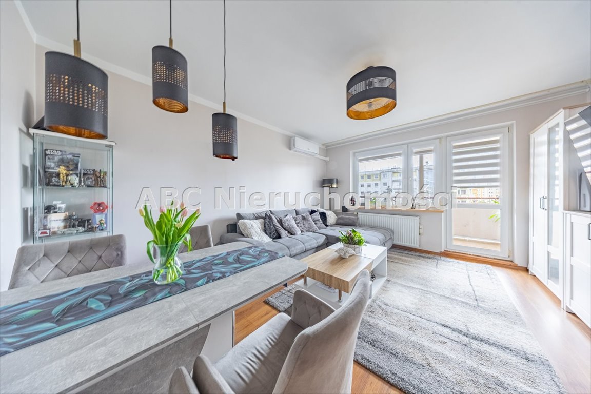 Mieszkanie trzypokojowe na sprzedaż Piła, Jadwiżyn  62m2 Foto 1