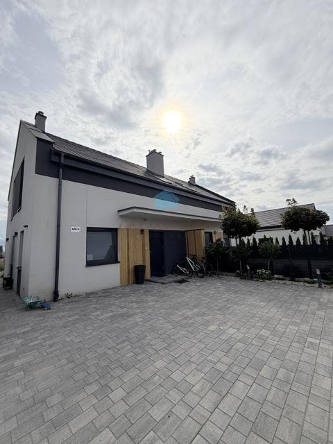 Polecam komfortowy dom bliźniak 93 m² z basenem i ogrodem Gniezno, Piekary, Os. Porzeczkowe  93m2 Foto 1
