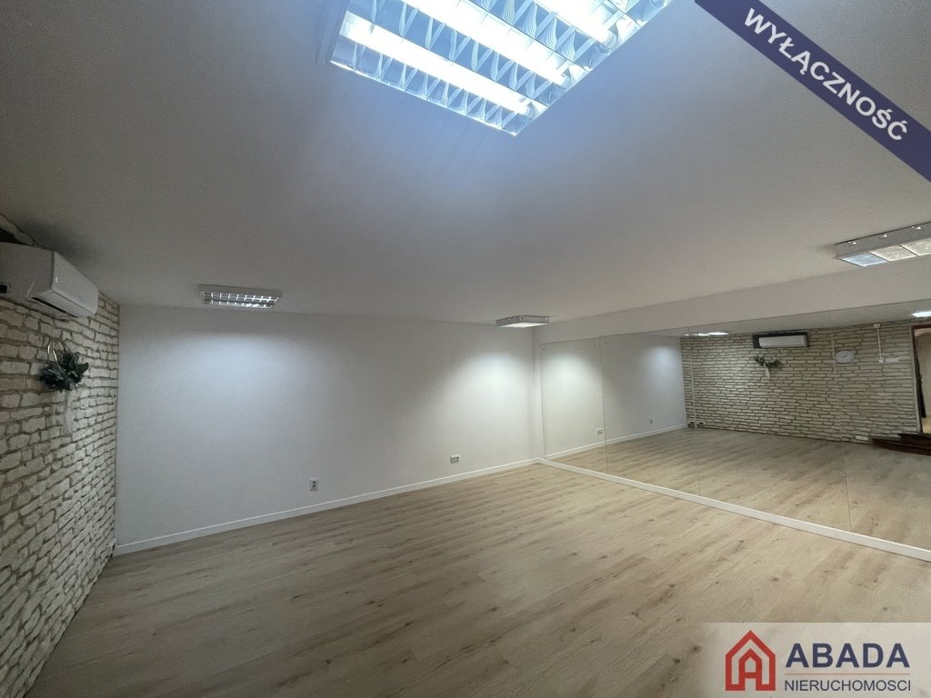 Przestronny lokal na Woli z witryną i dużą salą Warszawa, Wola  110m2 Foto 1